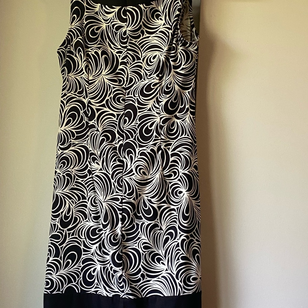Womens size 12 sleeveless dress